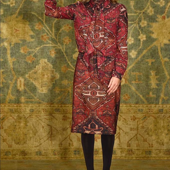 SOLD- HP 🎉 EUC Tory Burch Geo-Aztec Skirt - Picture 2 of 5